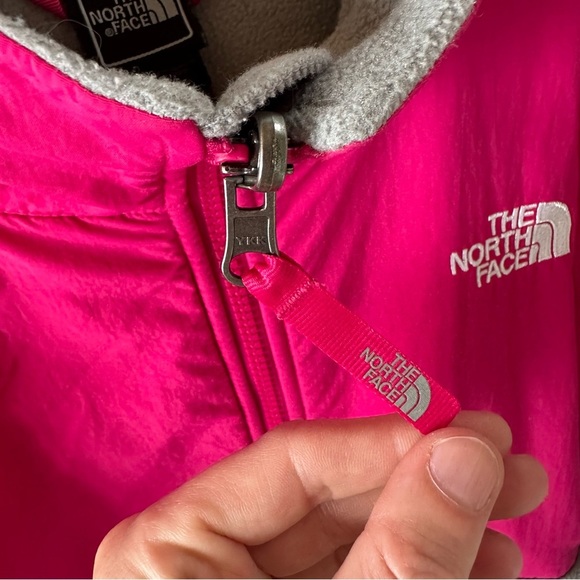 The North Face Denali Fuchsia and Grey Fleece Jacket - Picture 4 of 7